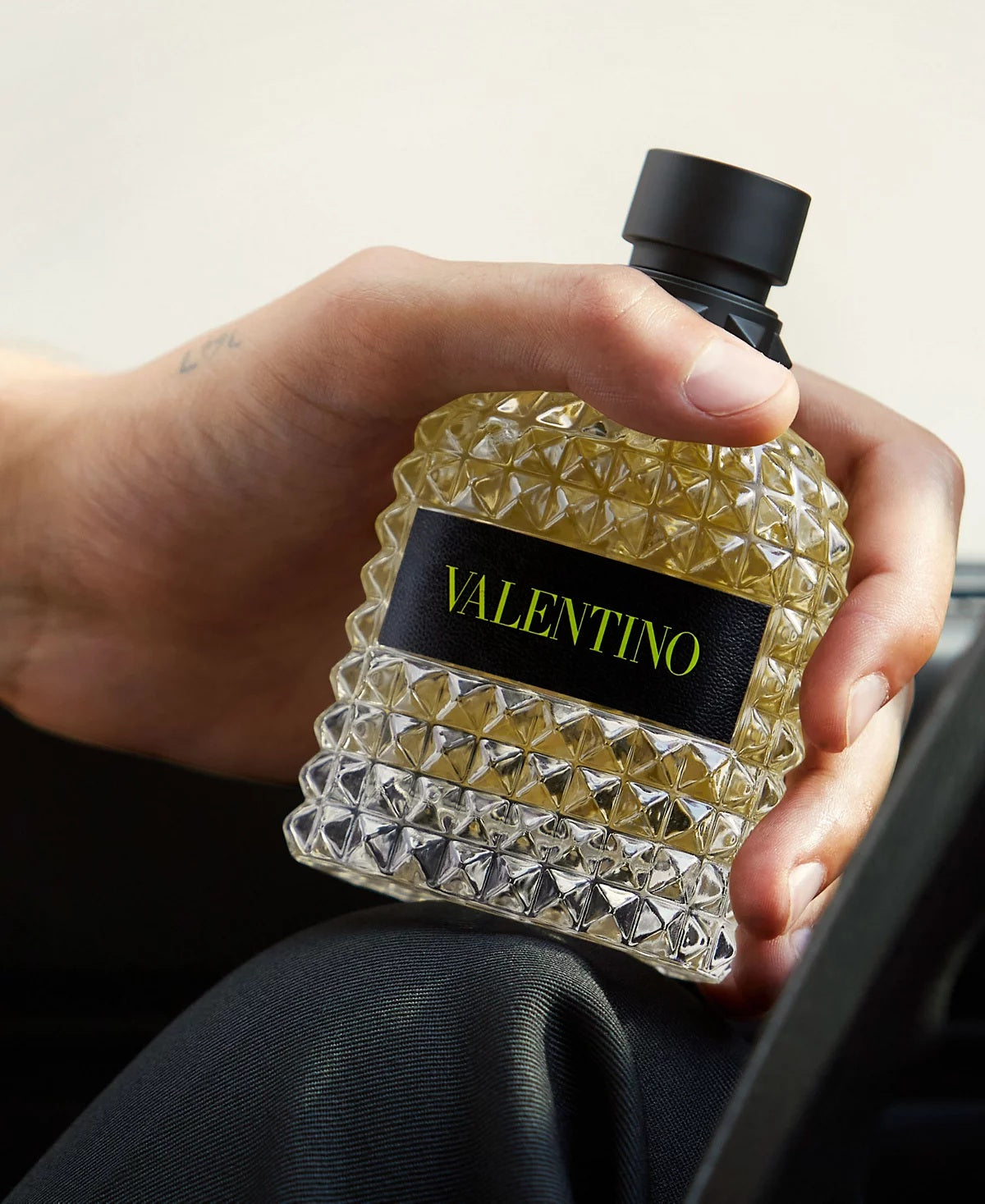 VALENTINO UOMO BORN IN ROMA YELLOW DREAM EAU DE TOILETTE SPRAY for Men 3.4 oz